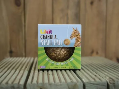 Hot Friandise en balle Stall Ball à accrocher - Friandises|Bloc À Lécher / Pierre À Sel