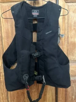 Sale GILET -  Air Bag - Etat neuf, peu utilisé Femme Le Cavalier En Concours|L'Homme En Concours