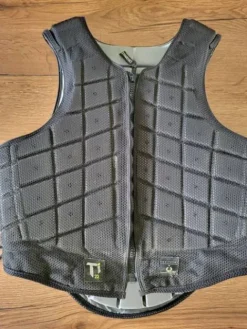 Discount Gilet de protection adulte Equithème Femme Le Cavalier En Concours|L'Homme En Concours