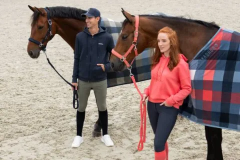 Hot Sweat à capuche classic sports 2025 - - edition limitée Femme Tenue D'Équitation Femme·Sweat Shirt, Polaire Et Pull Femme