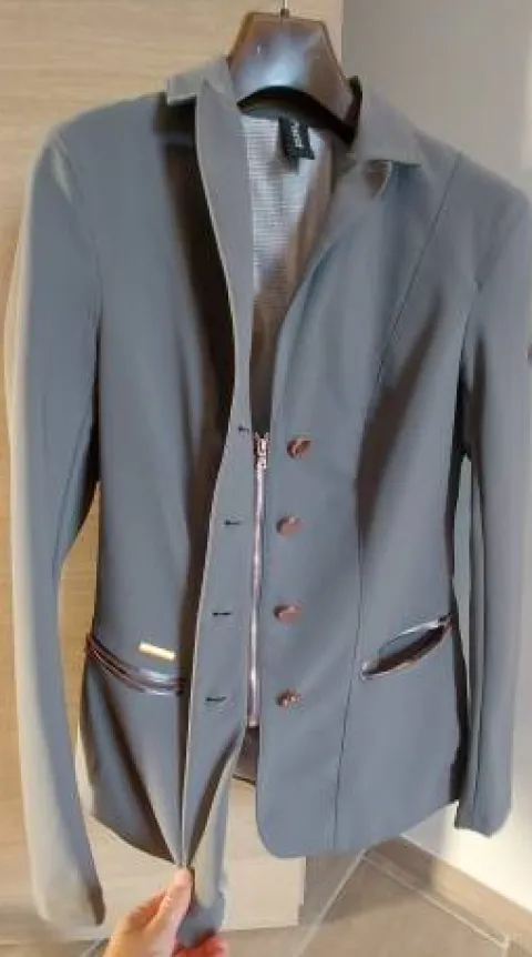 Online Veste Paulin jumoing femme Femme La Cavalière En Concours|La Femme En Concours